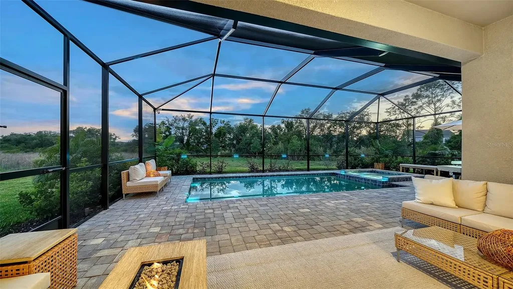 5321 Seal Isle Court Bradenton FL 34211