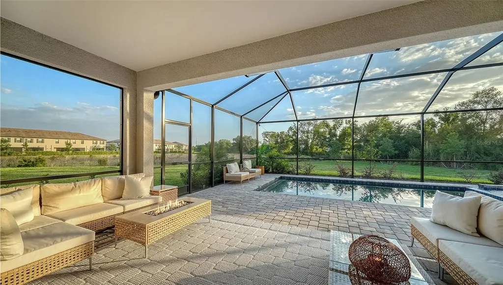 5321 Seal Isle Court Bradenton FL 34211