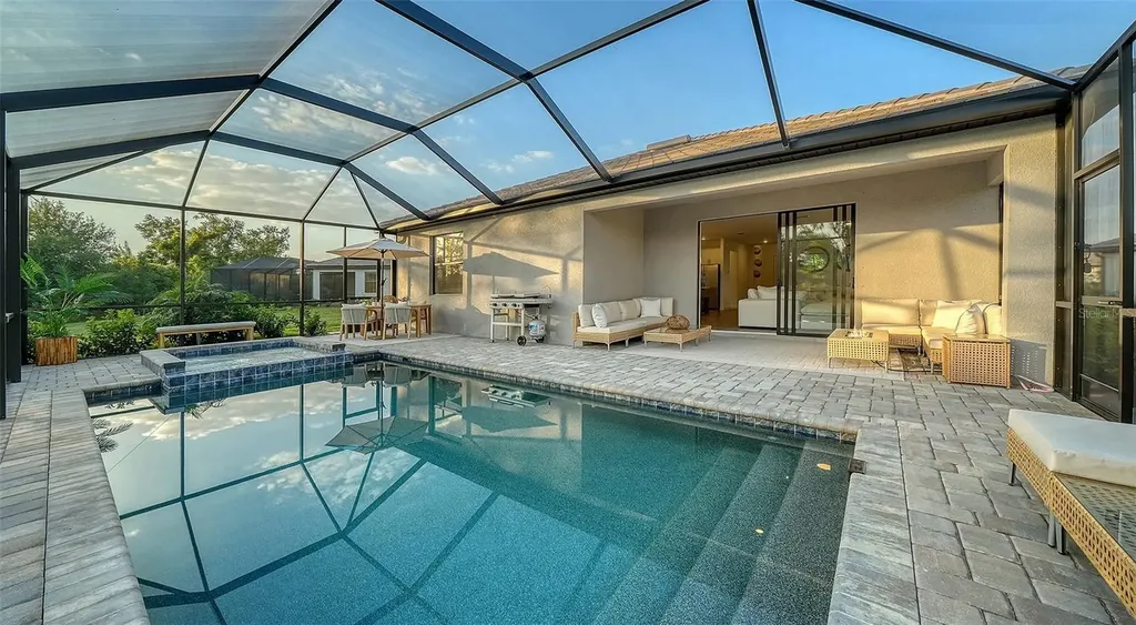 5321 Seal Isle Court Bradenton FL 34211