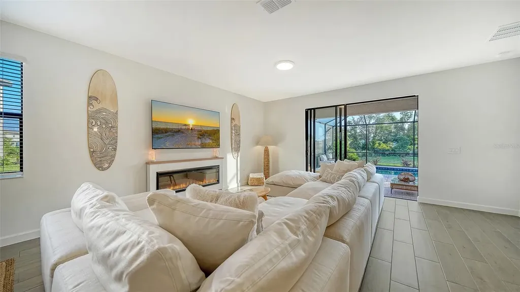5321 Seal Isle Court Bradenton FL 34211