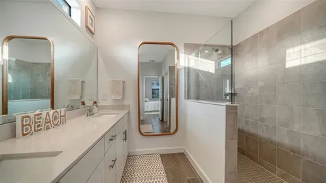 5321 Seal Isle Court Bradenton FL 34211