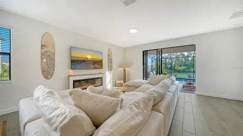 5321 Seal Isle Court Bradenton FL 34211