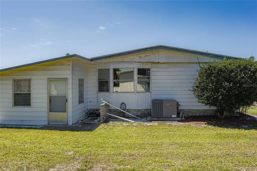 6710 36th Avenue E Palmetto FL 34221