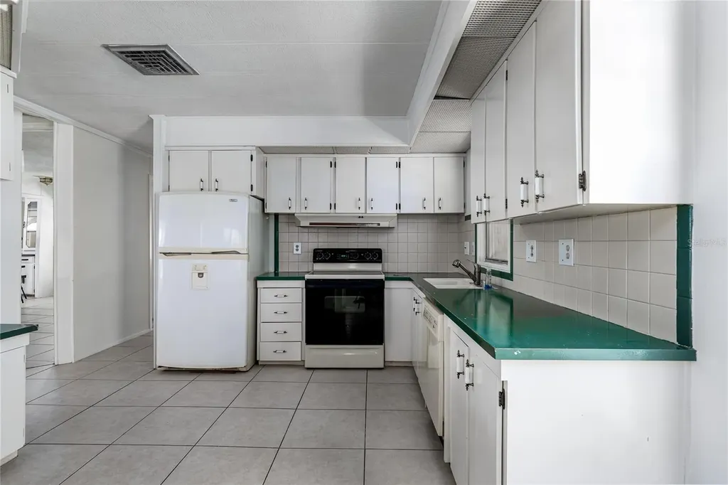 6710 36th Avenue E Palmetto FL 34221