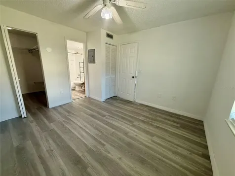 9013 Westchester Circle Tampa FL 33604