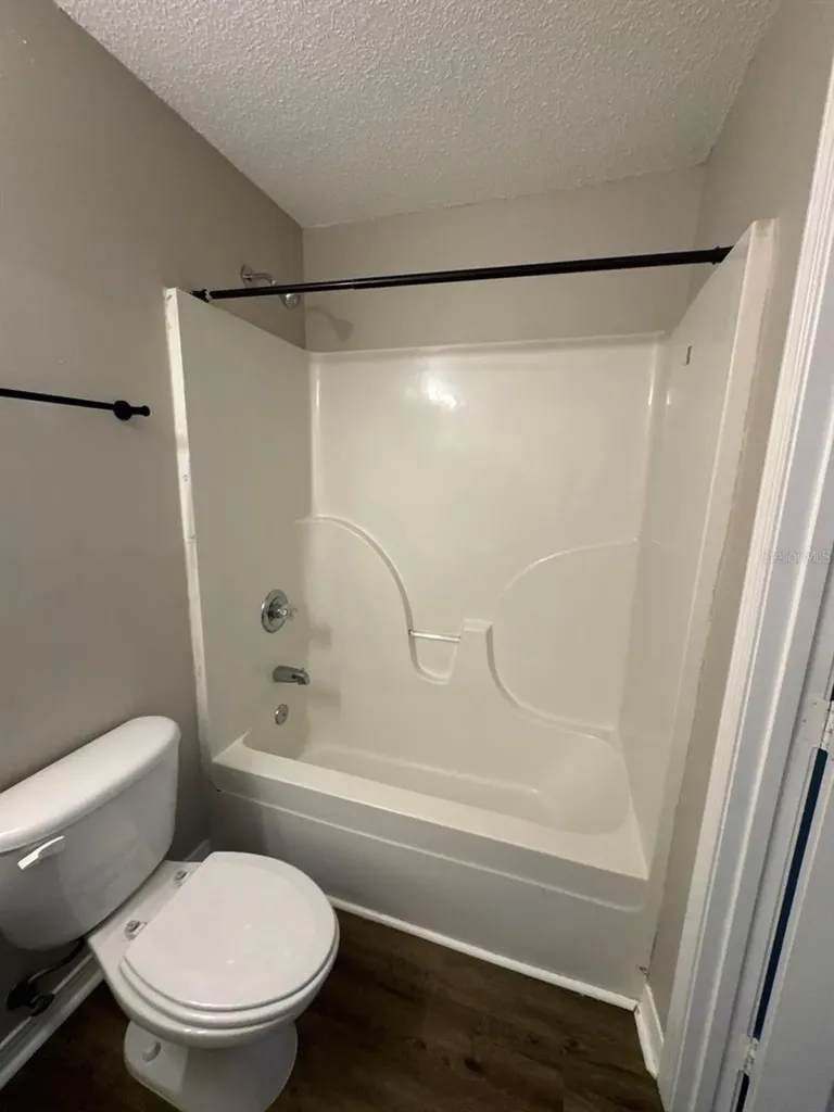 2127 Tom Street Navarre FL 32566