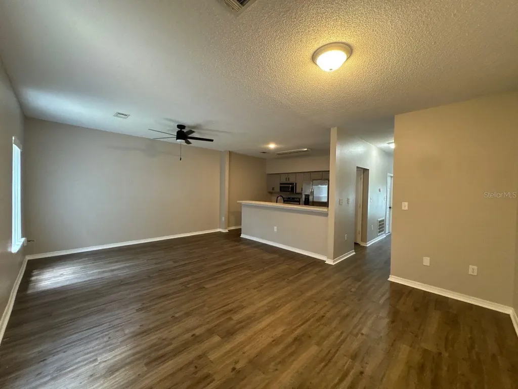 2127 Tom Street Navarre FL 32566