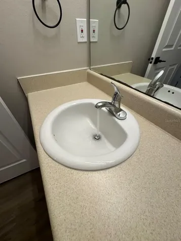 2127 Tom Street Navarre FL 32566