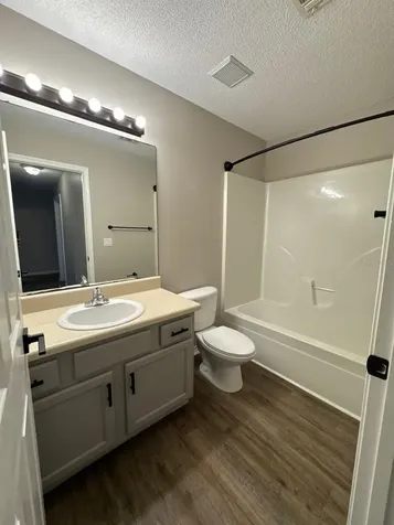 2127 Tom Street Navarre FL 32566