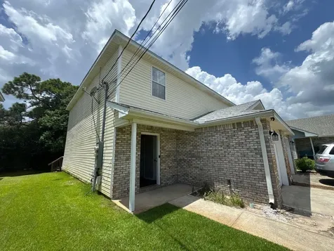 2127 Tom Street Navarre FL 32566