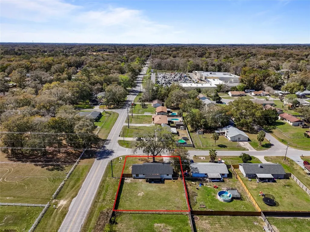 3501 NE 28th Terrace Ocala FL 34479