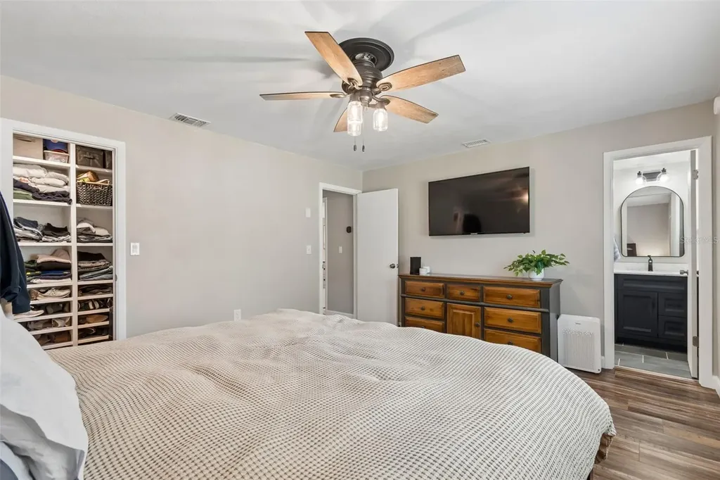 4111 N Bay Hills Boulevard Safety Harbor FL 34695