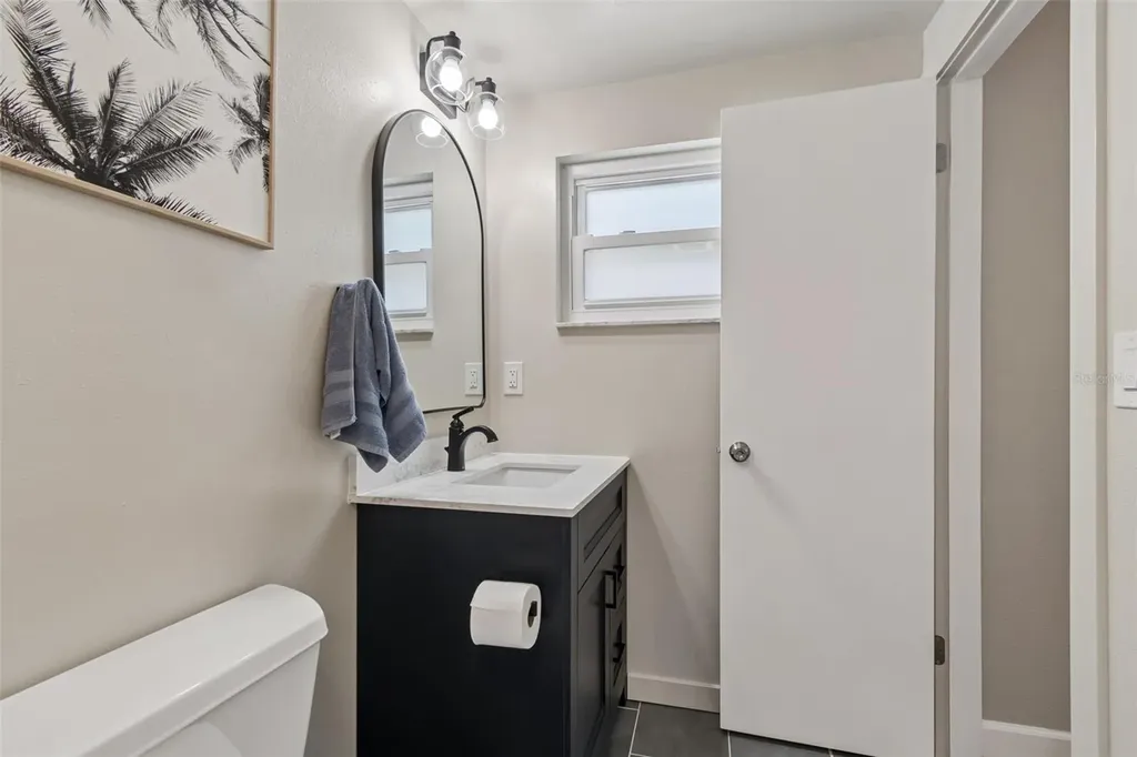4111 N Bay Hills Boulevard Safety Harbor FL 34695