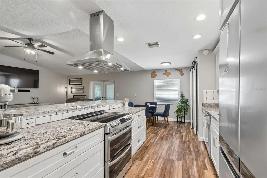 4111 N Bay Hills Boulevard Safety Harbor FL 34695