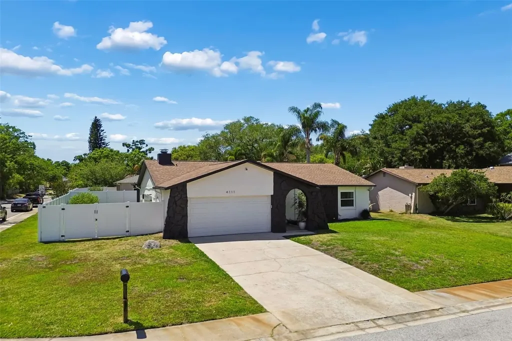 4111 N Bay Hills Boulevard Safety Harbor FL 34695