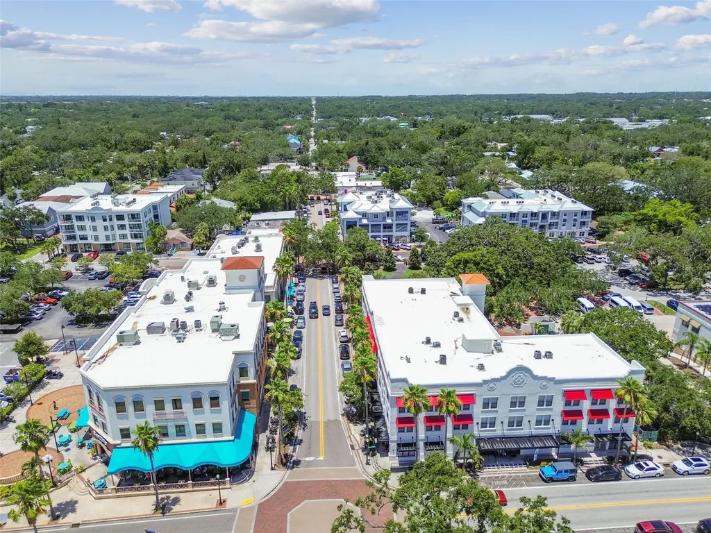 4111 N Bay Hills Boulevard Safety Harbor FL 34695