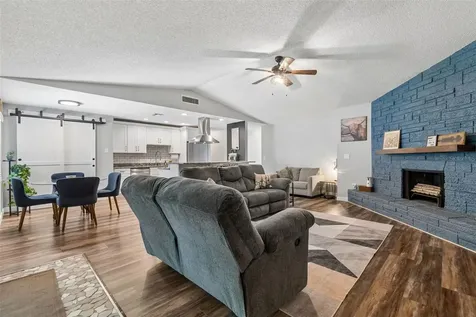 4111 N Bay Hills Boulevard Safety Harbor FL 34695