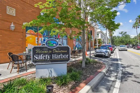 4111 N Bay Hills Boulevard Safety Harbor FL 34695