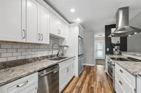 4111 N Bay Hills Boulevard Safety Harbor FL 34695