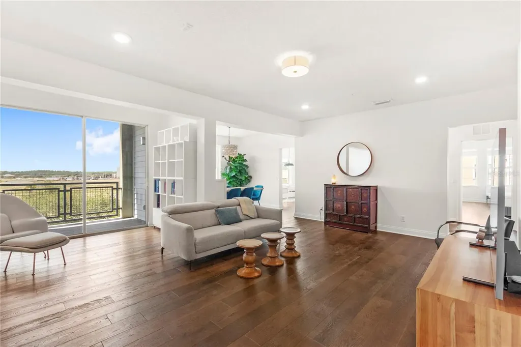 7573 Laureate Boulevard Orlando FL 32827