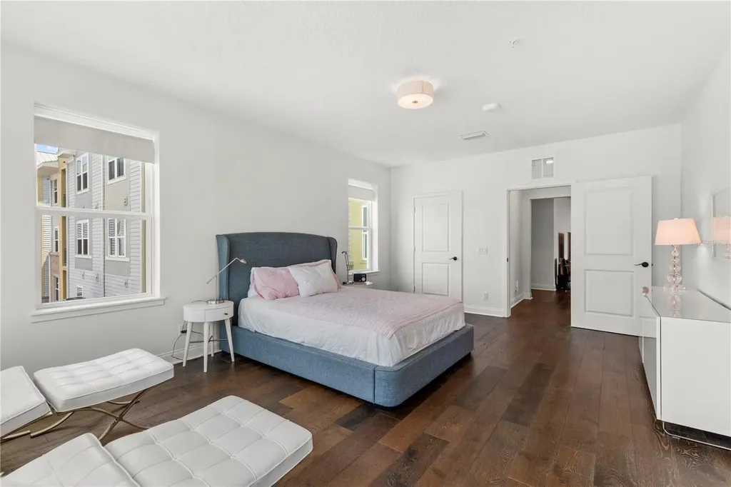 7573 Laureate Boulevard Orlando FL 32827