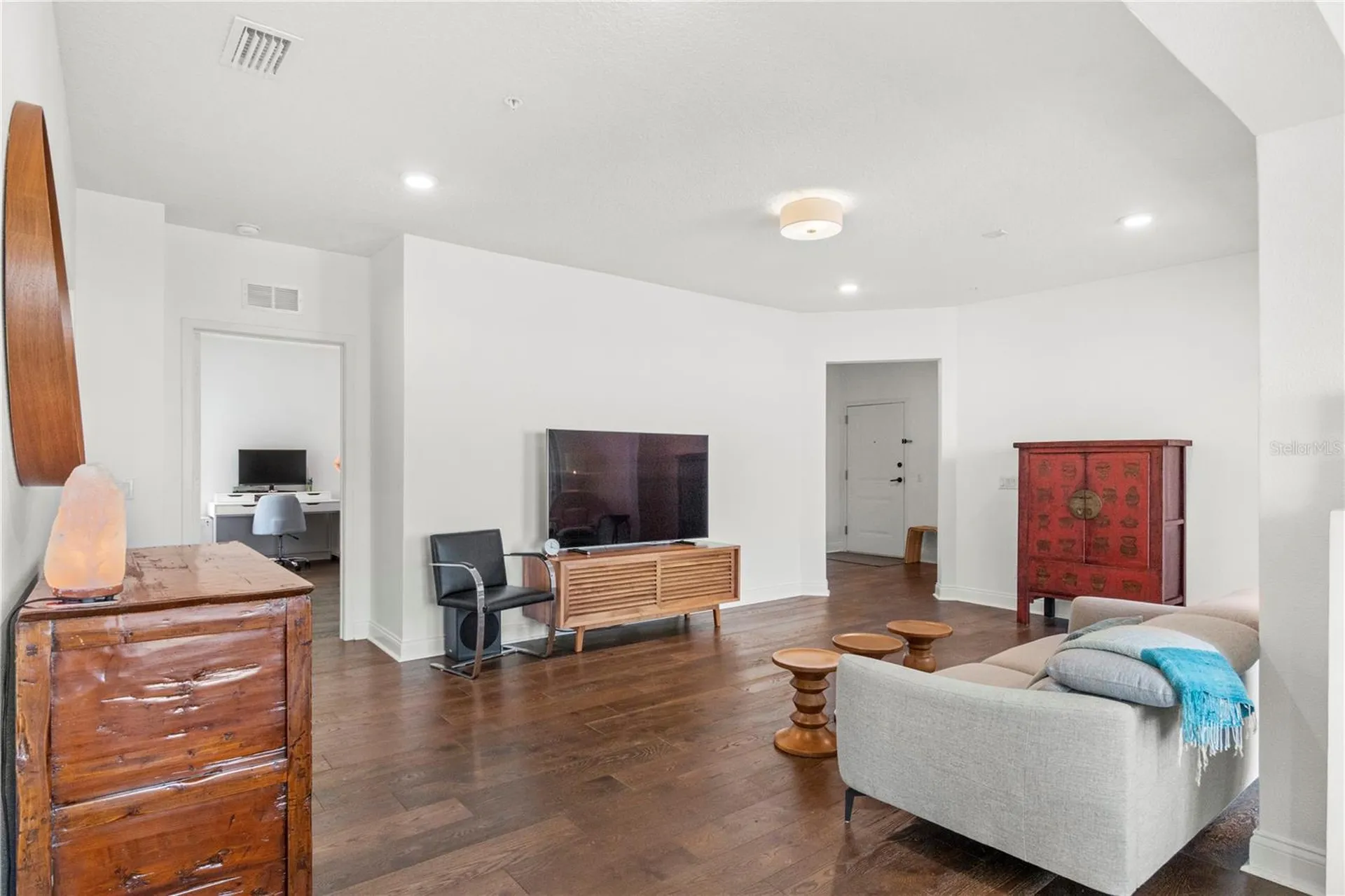 7573 Laureate Boulevard Orlando FL 32827