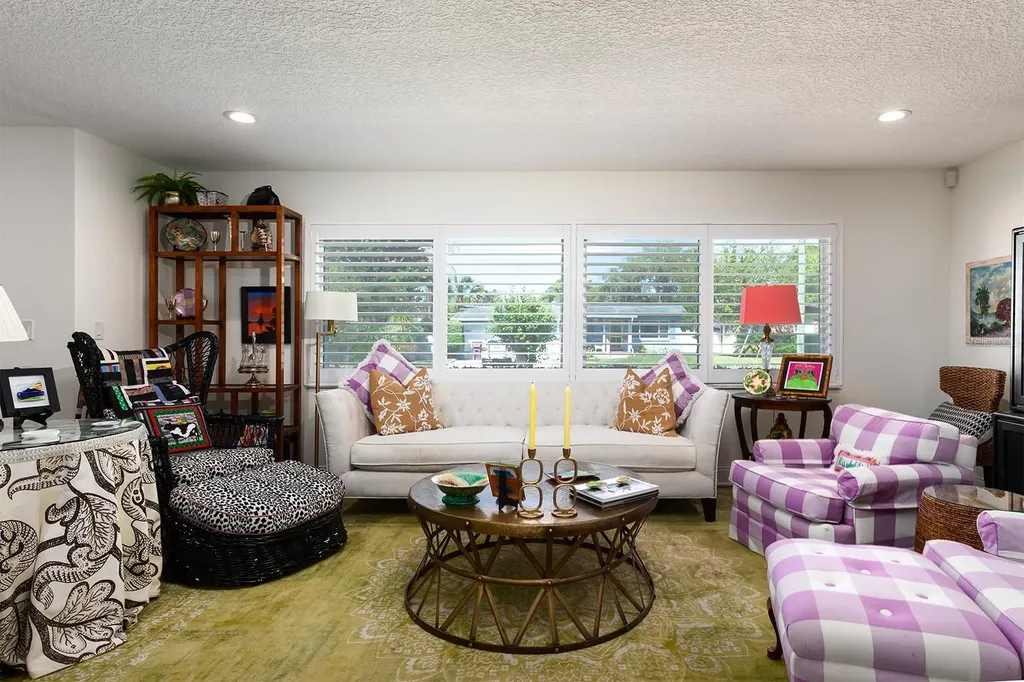 2415 Eaton Lane Orlando FL 32804
