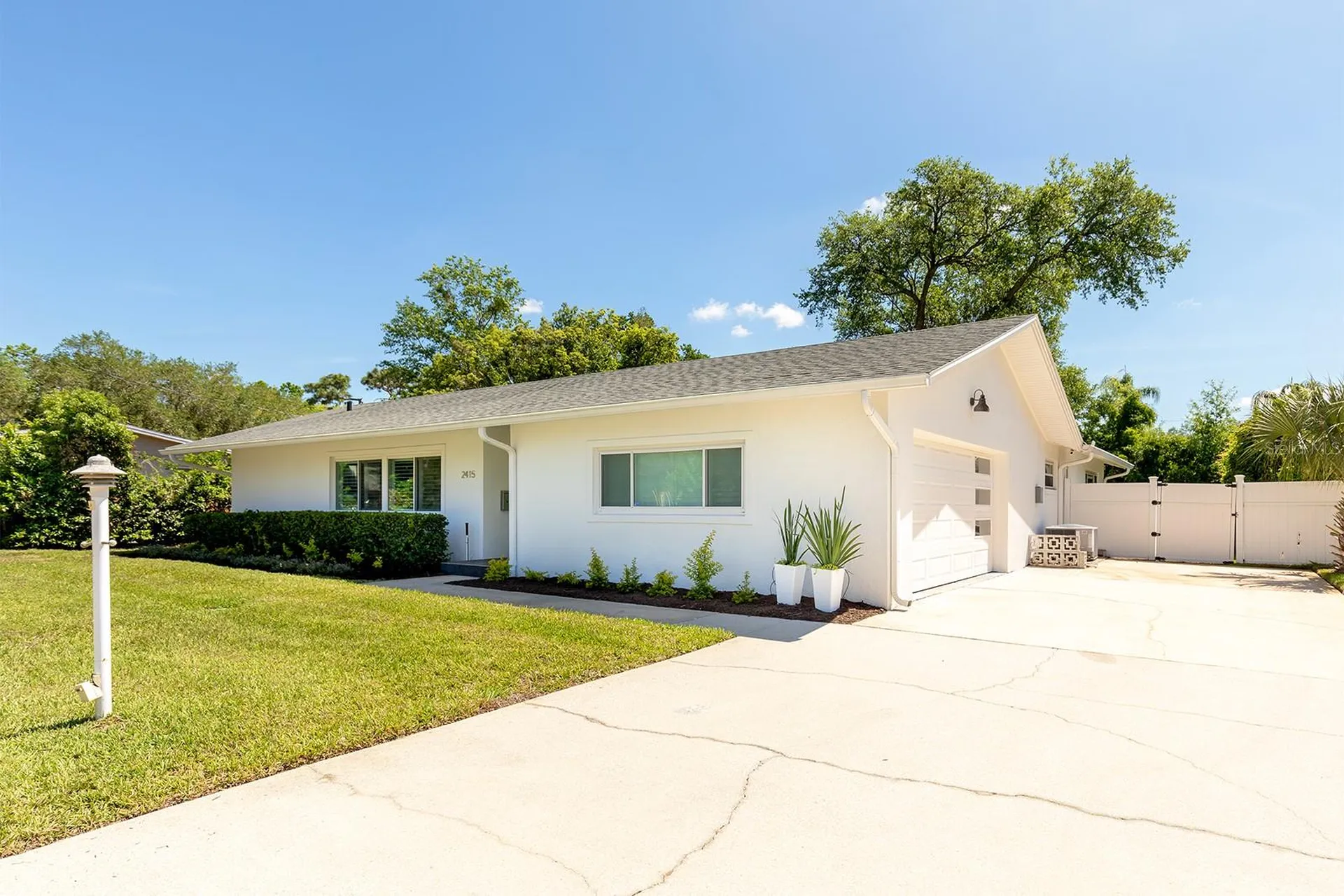 2415 Eaton Lane Orlando FL 32804
