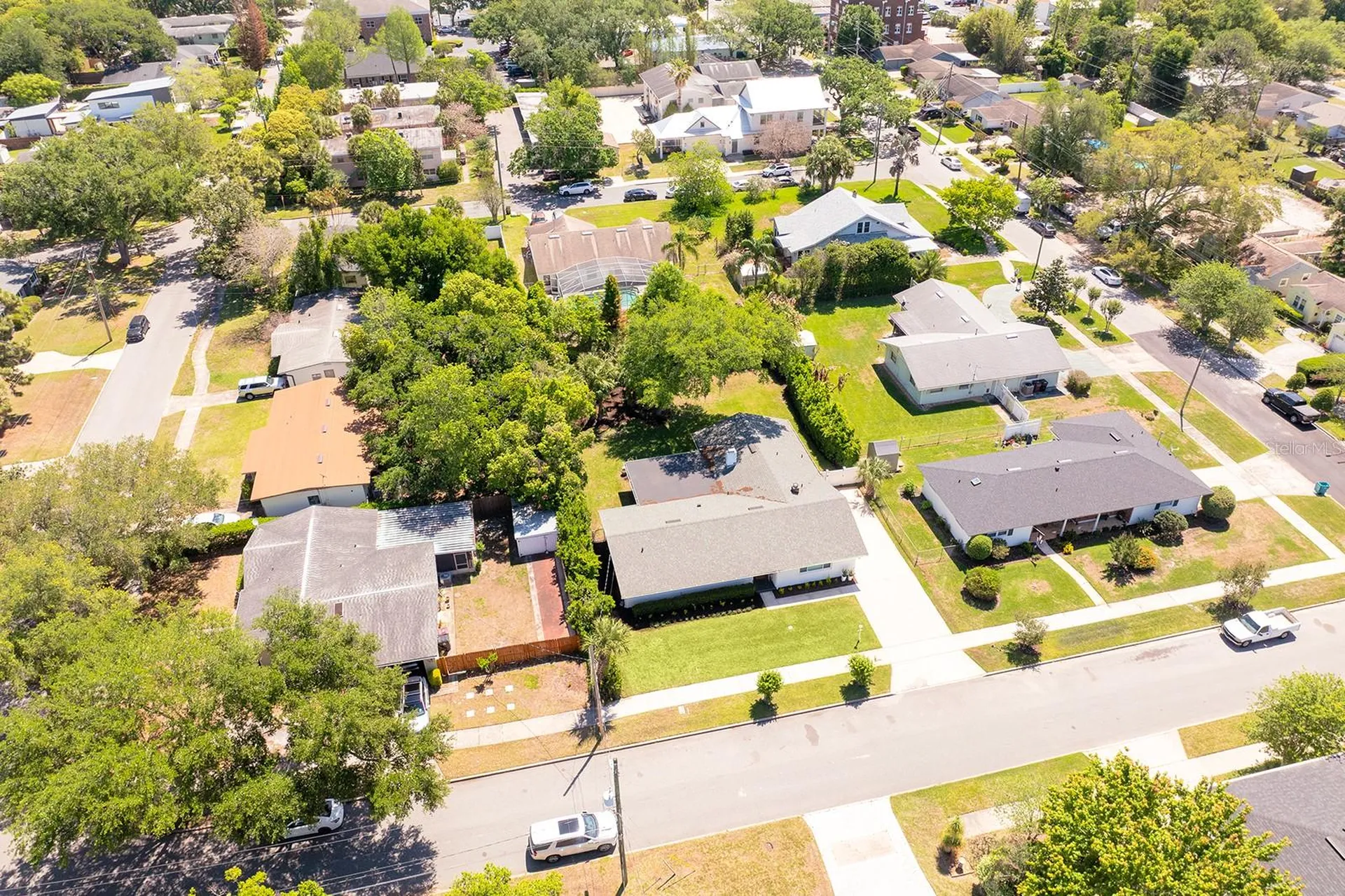 2415 Eaton Lane Orlando FL 32804