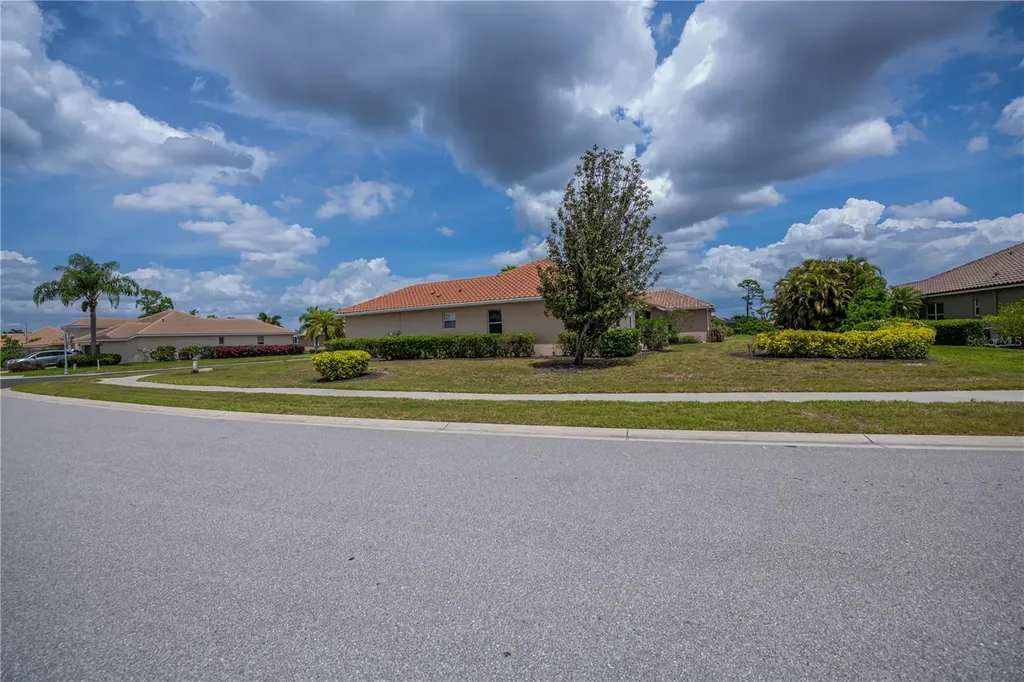 2996 Phoenix Palm Terrace North Port FL 34288