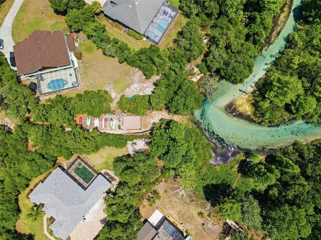 6153 New Osprey Point Weeki Wachee FL 34607