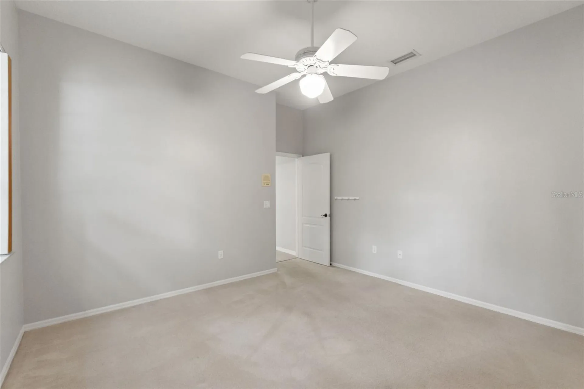 6153 New Osprey Point Weeki Wachee FL 34607