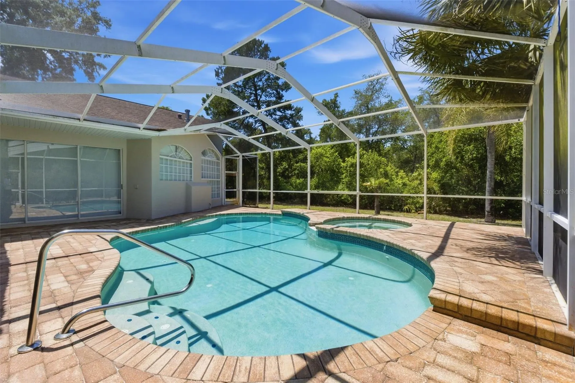 6153 New Osprey Point Weeki Wachee FL 34607