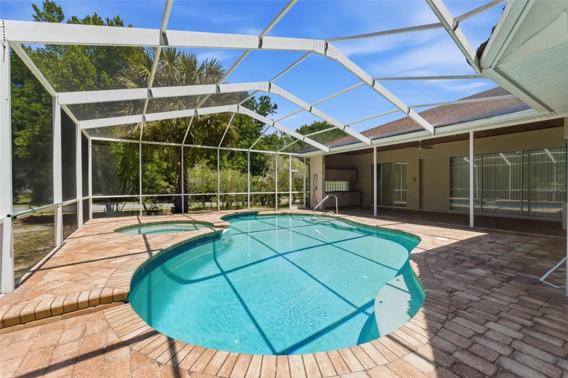 6153 New Osprey Point Weeki Wachee FL 34607