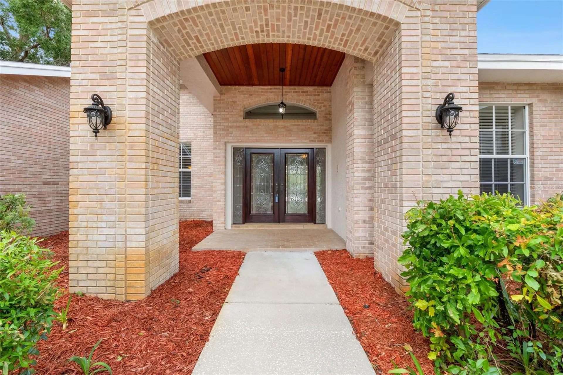 6153 New Osprey Point Weeki Wachee FL 34607