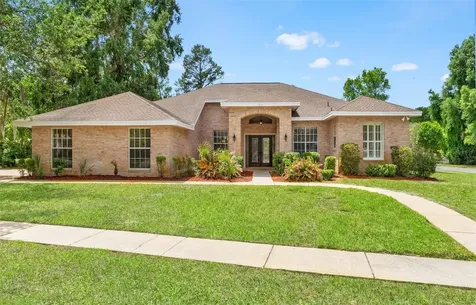 6153 New Osprey Point Weeki Wachee FL 34607