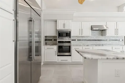 6153 New Osprey Point Weeki Wachee FL 34607