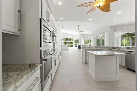 6153 New Osprey Point Weeki Wachee FL 34607