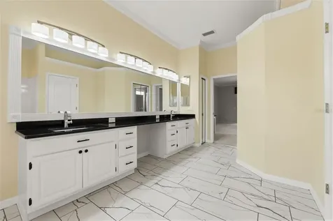 6153 New Osprey Point Weeki Wachee FL 34607