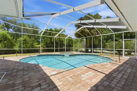 6153 New Osprey Point Weeki Wachee FL 34607