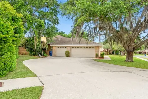 6153 New Osprey Point Weeki Wachee FL 34607