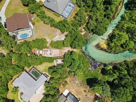 6153 New Osprey Point Weeki Wachee FL 34607