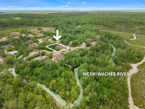6153 New Osprey Point Weeki Wachee FL 34607