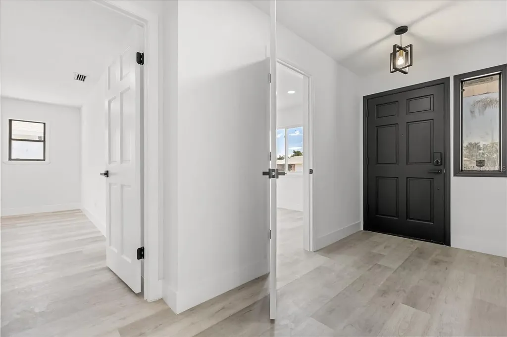 918 N Atmore Circle Deltona FL 32725