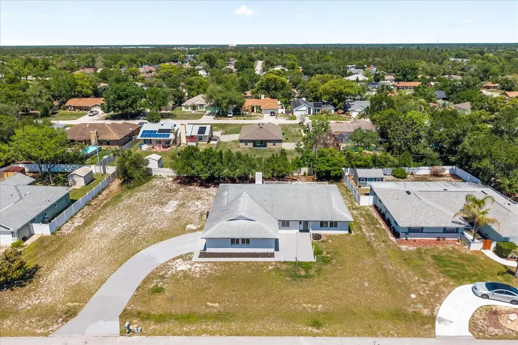 918 N Atmore Circle Deltona FL 32725