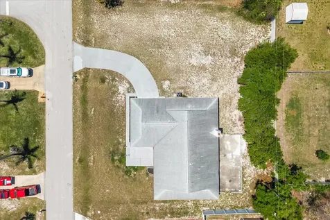 918 N Atmore Circle Deltona FL 32725