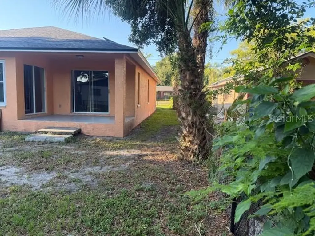 3212 E Wilder Avenue Tampa FL 33610