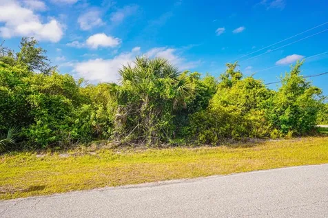 13369 Galveston Avenue Port Charlotte FL 33981