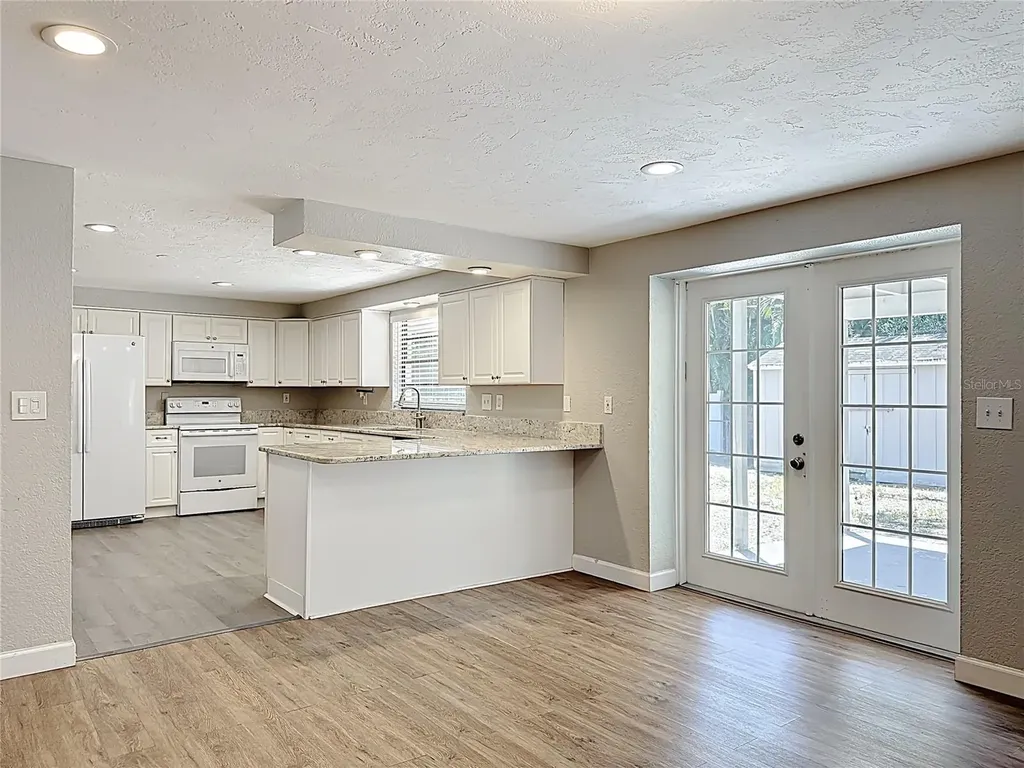 2144 Oak Terrace Sarasota FL 34231
