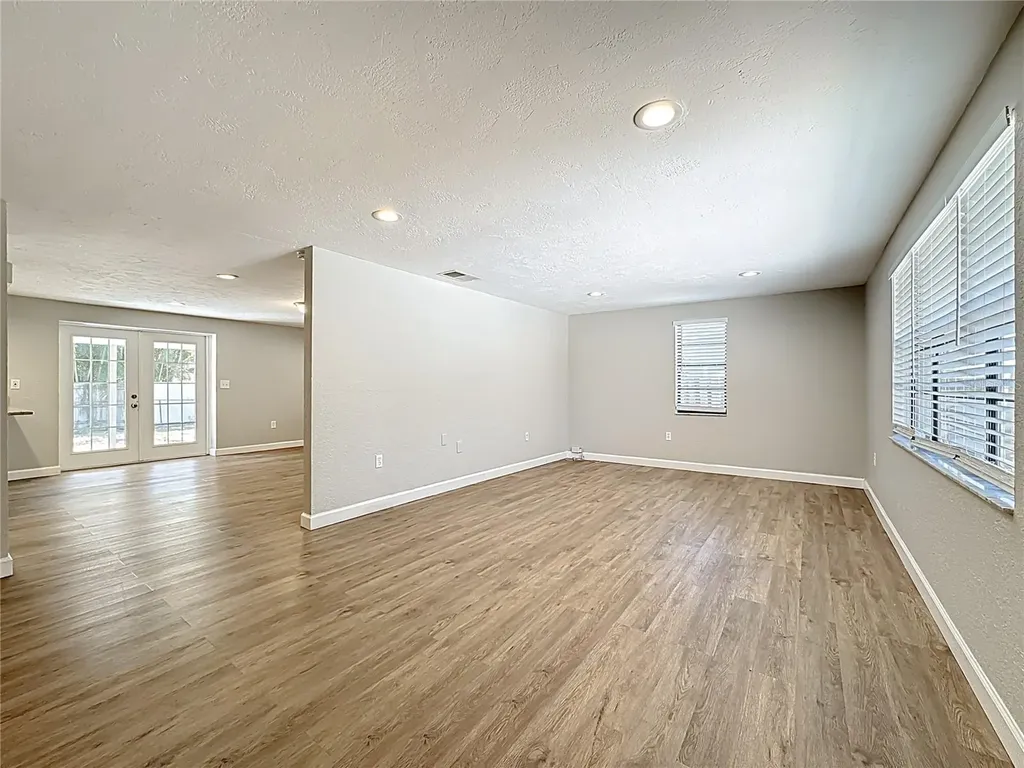 2144 Oak Terrace Sarasota FL 34231